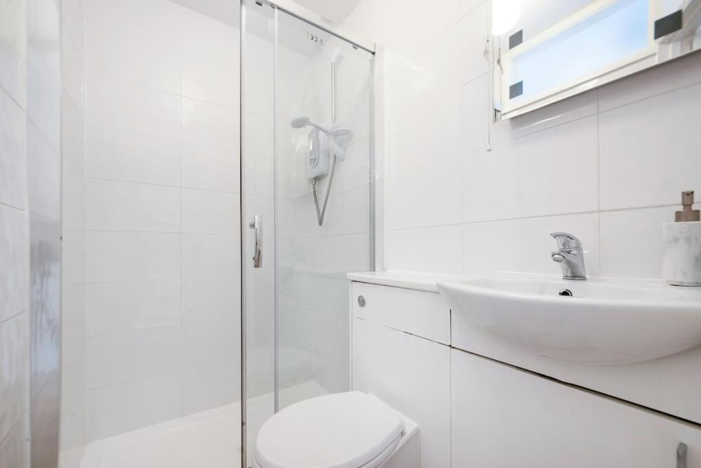 Appartement Flat In South West 1 Min To The Station