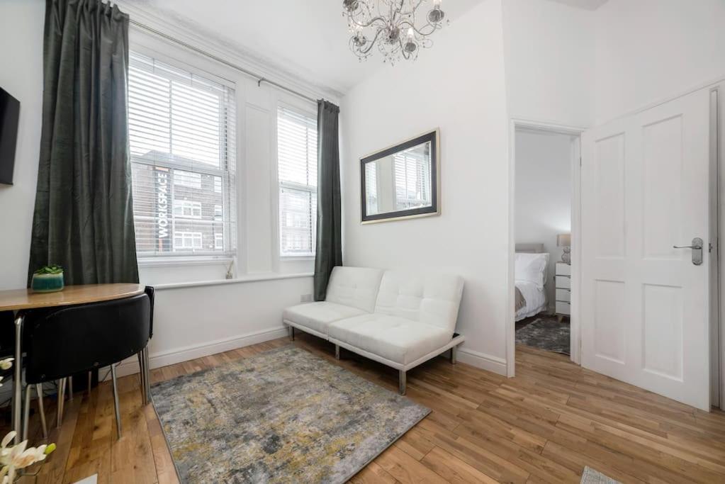 Appartement Flat In South West 1 Min To The Station