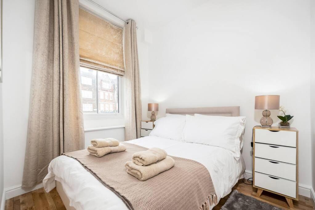 Flat In South West 1 Min To The Station Appartement